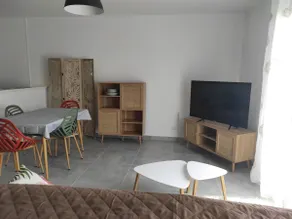 Coin House - Image 3