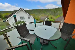comfortable top floor apartment with air conditioning - Image 3