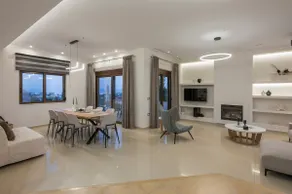 Villa Wisdom - Elegant & Homely with Pool, Galatas - Image 4