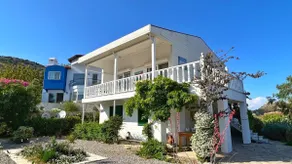 Villa Mira - 3BR Villa with Panaromic Sea View - Image 2