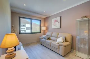 4 Seasons Apartment - Image 4