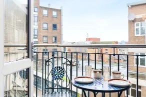 Stunning 1 Bedroom Apt With Balcony-leicester City - Image 5