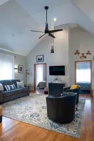 Family, Business Travel Ready-North Beach Bungalow - Image 2
