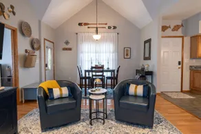 Family, Business Travel Ready-North Beach Bungalow - Image 3