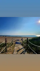 Family, Business Travel Ready-North Beach Bungalow - Image 4