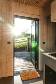 'Calcaire' vineyard cabin with air-conditioning - Image 3
