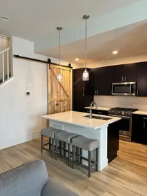 Cute, Cozy, Convenient! - Image 3