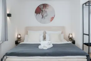 FENJOY Design Studio Apartment - Image 4