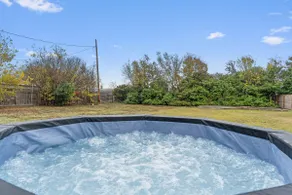 Taylor Rodeo, Jacuzzi, Games, 5.6 mls to Samsung - Image 5
