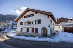 Apartment & balcony with 5 beds in the center - Image 3