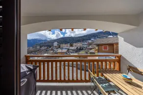 Apartment & balcony with 5 beds in the center - Image 4