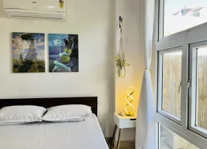 A Majestic airy Flat with Full Kitchen| Nr Airport - Image 3