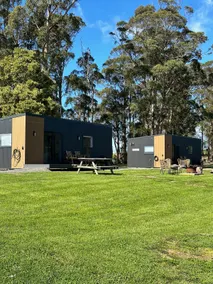 Badger's View Cabin farmstay (Blue Tongue) - Image 3
