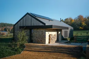 Creek Lodge - Brand new 2024! (with charging station) - Image 3