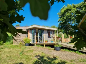 Woodmans Hut - Image 2