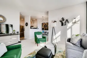 Gorgeous 2 BR Penthouse in the Heart of the City - Image 4