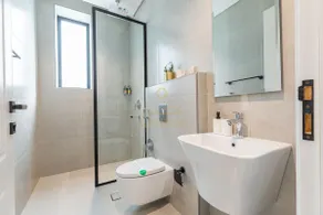 Amber Hospitality - 3BR Deluxe - Ar Rawdha - Image 4