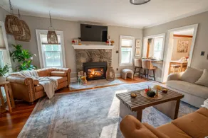 The Spencer House 7 Bedroom Berkshire Inn - Image 2