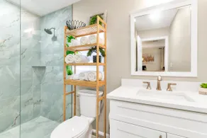 Elegant, modern home 15 min fr Clw Beach, Hot Tub - Image 2