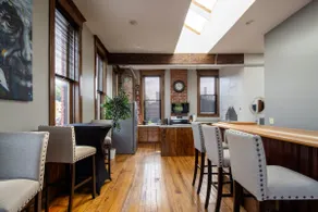Downtown Kent NY Style Penthouse - Image 3
