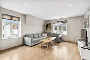 Stylish & Bright Penthouse - Office - Sentral - Image 4