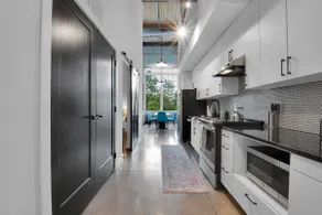 Comfortable 2BD Oasis | Pool & Gym | Near Downtown - Image 2
