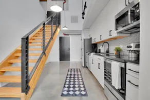 Huge Loft Retreat | Arts District | Near DT GVL! - Image 2