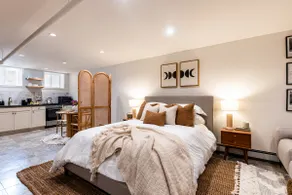 Cozy & Comfortable Studio in Charming Brooklyn - Image 3