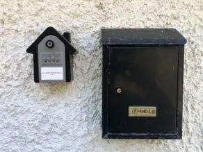 Nichi & Matti Iemmolo's Guest House - Image 4