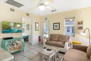 Steps to Seawall: Cozy Indian Rocks Beach Cottage - Image 5