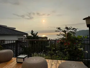 10-minute walk from Ito Station | Accommodates up to 30 people | Entire building rental | Hot spring baths fed by a source spring | BBQ | Pets allowed - Image 3
