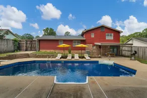 Splash & Play | Pool, BBQ & Pets Welcome! - Image 4
