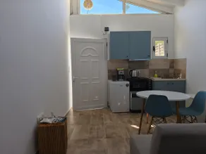 Cozy apartment with a garden - Image 4