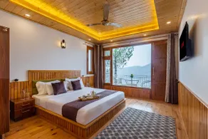 Pet-friendly Villa W/Outdoor Seating & Pvt. Pool - Image 3