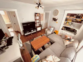 Bright 2BR Near Davis Sq 6mins walk to T with AC - Image 3