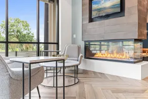 King BR | Scenic Balcony | Gym | 10 Min to DT - Image 5