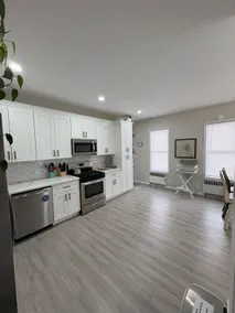 Cozy Quiet 3 Bed 2 Bath Near the Beach - Image 5