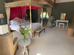 Annex with 4 Poster Bed - Image 2