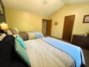 Easy I70 access/GEHA Field w/ 4 beds - Image 5