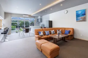 Maximum 13 people/BBQ available/Parking for 5 cars/Family-friendly/Perfect for sightseeing in the north! - Image 2