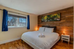 4BR Family Home| Pet-Friendly | Kids Playroom+Yard - Image 5
