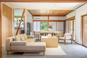 Enjoy a spacious natural space with a view of Mt. Fuji, and an extraordinary experience with a sauna and BBQ. - Image 3