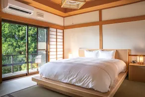 Enjoy a spacious natural space with a view of Mt. Fuji, and an extraordinary experience with a sauna and BBQ. - Image 5