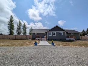Charming Country Home On the Olympic Peninsula - Image 2