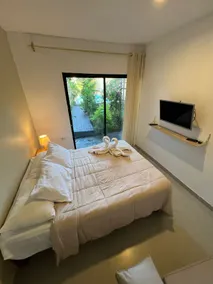 Greemat House 4 Bedrooms with A/C Pool and steps from the sea - Image 4
