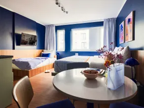 Numa | Large Studio w/ Kitchenette & Extra Bed - Image 4