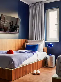 Numa | Large Studio w/ Kitchenette & Extra Bed - Image 5