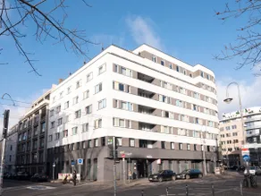 Numa | Large Room w/ Extra Bed near Alexanderplatz - Image 4