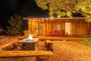 The Sunset Apt. | Unit 4 | Pickleball | 6 Guests - Image 2