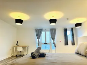 Spacious and Affordable City Center two beds flat - Image 3